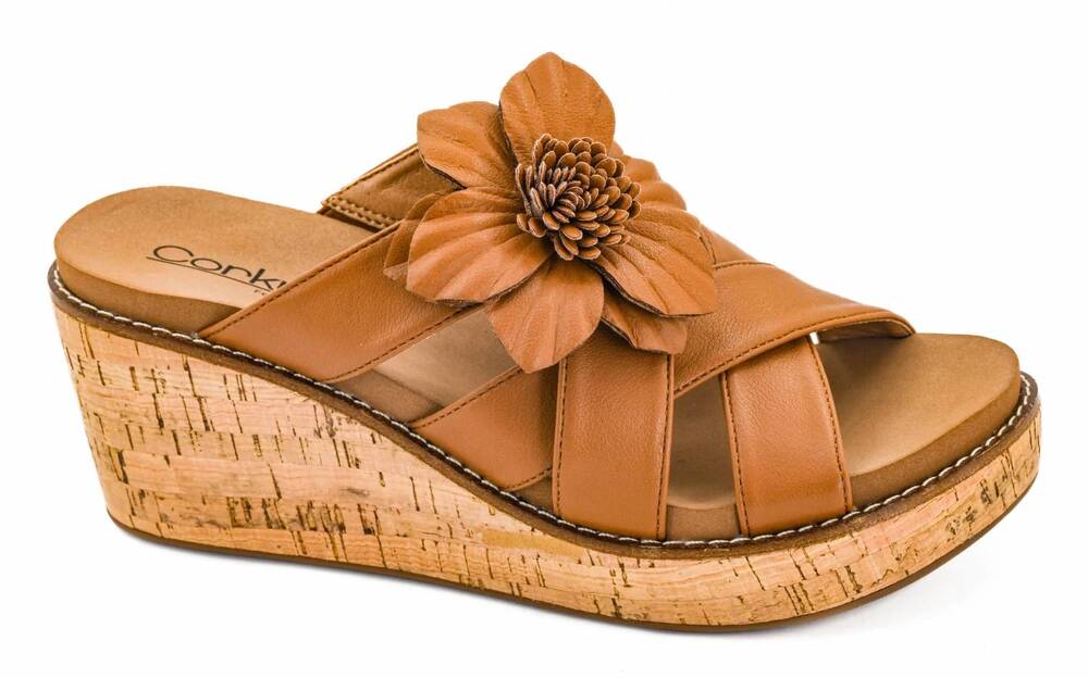 NEW CORKYS FOOTWEAR women's heartbreaker sandals in cognac